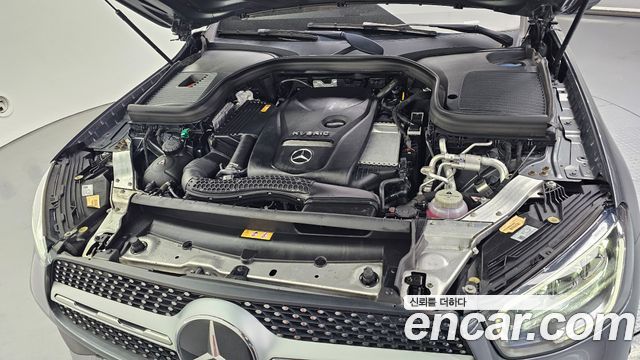 Mercedes-Benz GLC-Class GLC300e 4MATIC Coupe