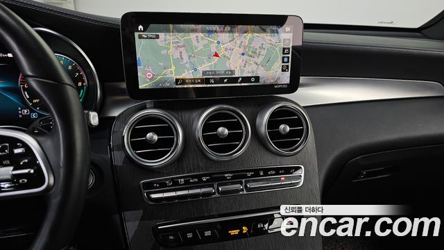 Mercedes-Benz GLC-Class GLC300e 4MATIC Coupe