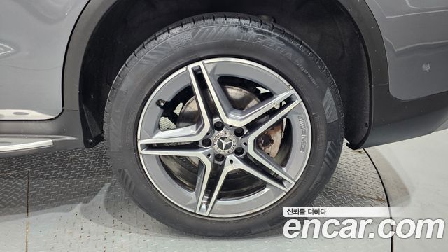 Mercedes-Benz GLC-Class GLC300e 4MATIC Coupe