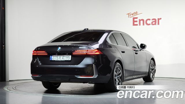 BMW 5-Series 520i