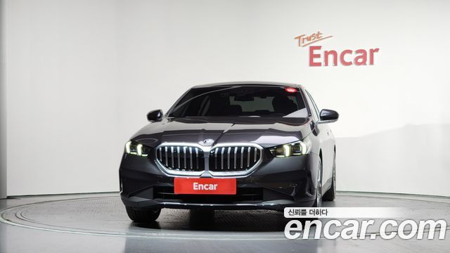 BMW 5-Series 520i