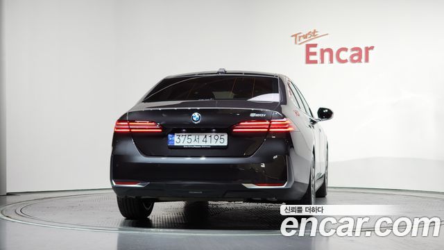 BMW 5-Series 520i