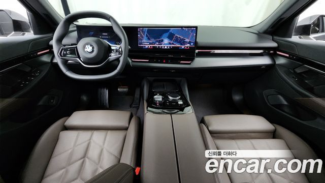 BMW 5-Series 520i