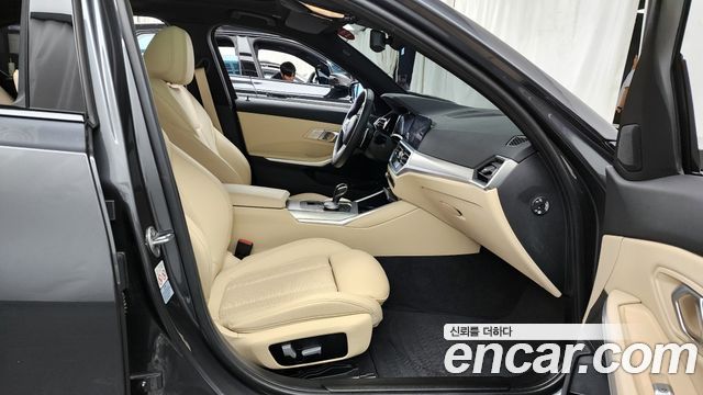 BMW 3-Series 320e M Sports