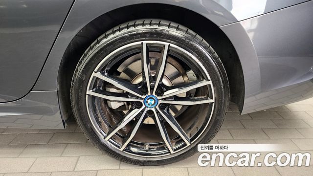 BMW 3-Series 320e M Sports