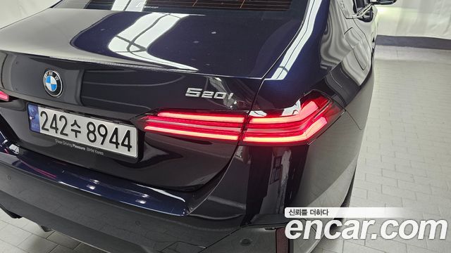 BMW 5-Series 520i M Sport