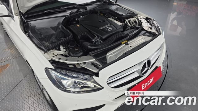 Mercedes-Benz C-Class C200 Avantgarde