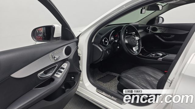 Mercedes-Benz C-Class C200 Avantgarde