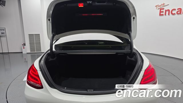 Mercedes-Benz C-Class C200 Avantgarde