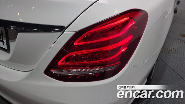 Mercedes-Benz C-Class C200 Avantgarde