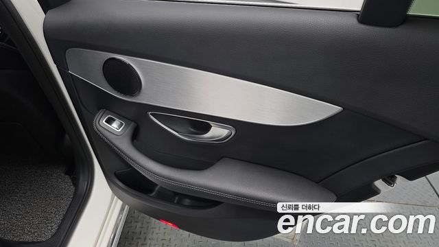 Mercedes-Benz C-Class C200 Avantgarde