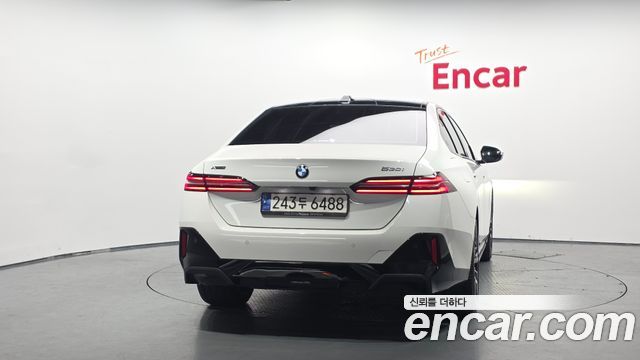 BMW 5-Series 530i xDrive M Sport