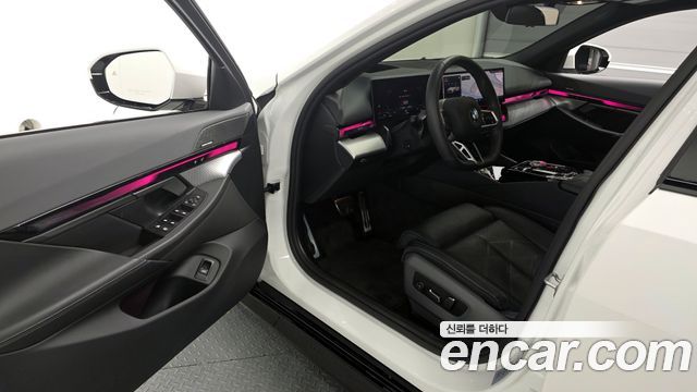 BMW 5-Series 530i xDrive M Sport