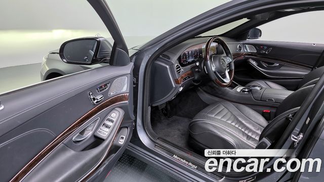 Mercedes-Benz S-Class S560L 4MATIC