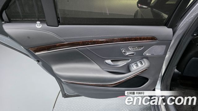 Mercedes-Benz S-Class S560L 4MATIC