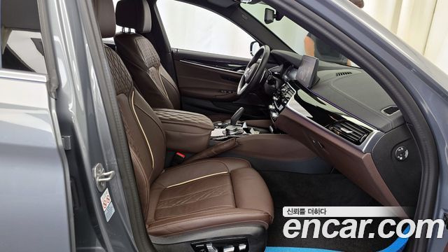 BMW 5-Series 530i M Sport Package