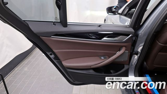 BMW 5-Series 530i M Sport Package