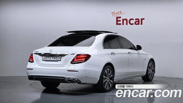 Mercedes-Benz E-Class E300e Exclusive