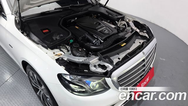 Mercedes-Benz E-Class E300e Exclusive