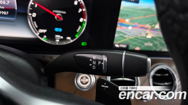 Mercedes-Benz E-Class E300e Exclusive
