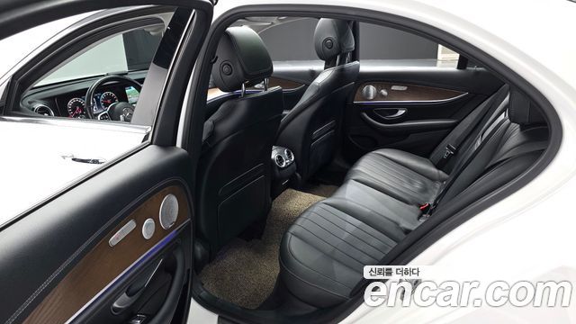 Mercedes-Benz E-Class E300e Exclusive