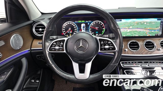 Mercedes-Benz E-Class E300e Exclusive
