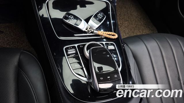Mercedes-Benz E-Class E300e Exclusive