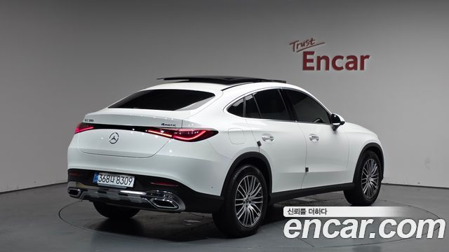 Mercedes-Benz GLC-Class GLC300 4MATIC Avnatgarde Coupe