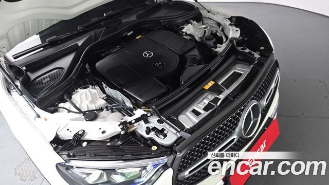 Mercedes-Benz GLC-Class GLC300 4MATIC Avnatgarde Coupe