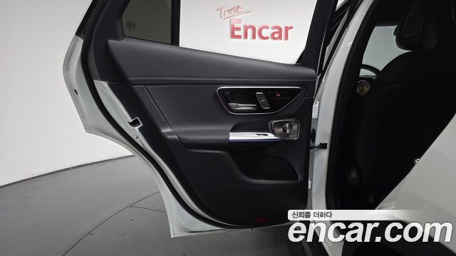 Mercedes-Benz GLC-Class GLC300 4MATIC Avnatgarde Coupe