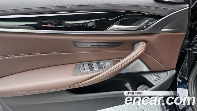 BMW 5-Series 530i M Sport Package