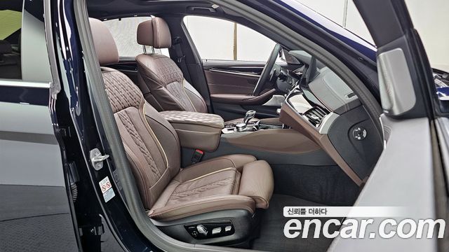 BMW 5-Series 530i M Sport Package