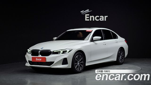 BMW 3-Series 320i