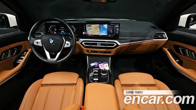 BMW 3-Series 320i