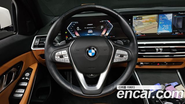 BMW 3-Series 320i