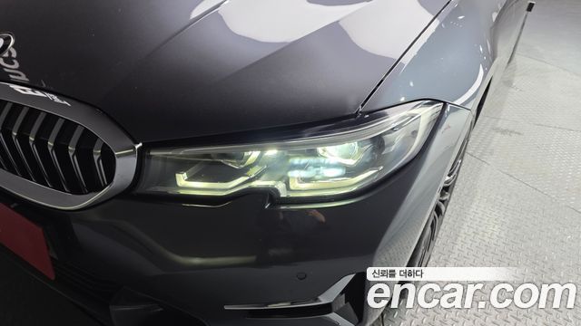 BMW 3-Series 320d Luxury