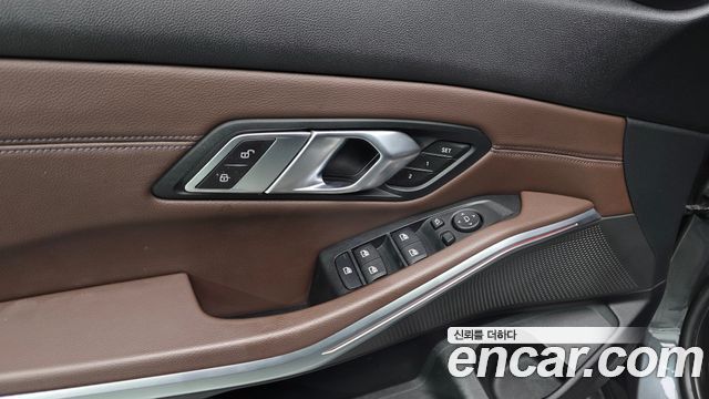 BMW 3-Series 320d Luxury