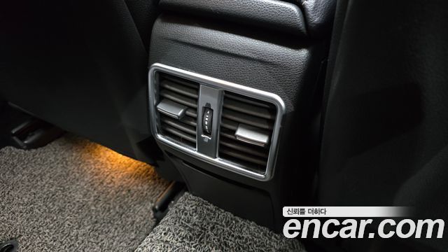 Mercedes-Benz GLA-Class GLA220 Premium