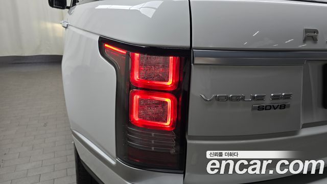 Land Rover Range Rover 4.4 SDV8 Vogue SE DIESEL
