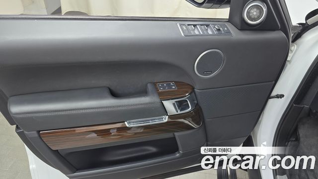 Land Rover Range Rover 4.4 SDV8 Vogue SE DIESEL