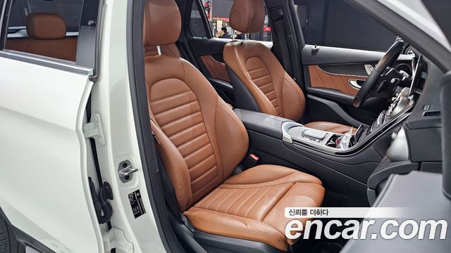 Mercedes-Benz GLC-Class GLC300 4MATIC