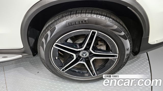 Mercedes-Benz GLC-Class GLC300 4MATIC