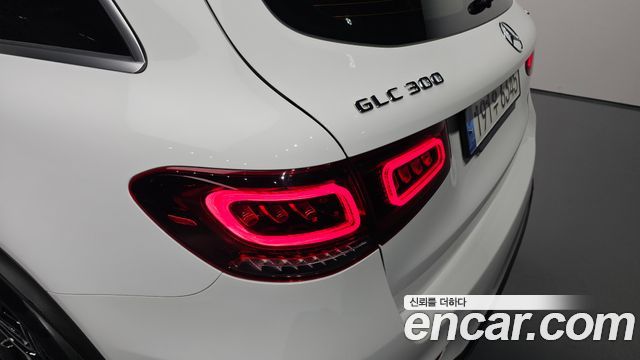 Mercedes-Benz GLC-Class GLC300 4MATIC