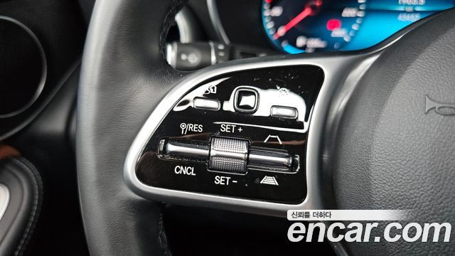 Mercedes-Benz GLC-Class GLC300 4MATIC