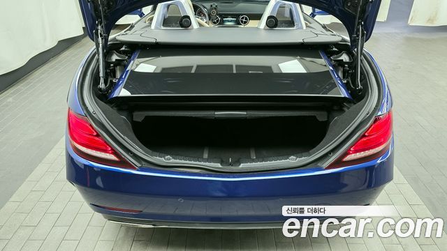 Mercedes-Benz SLC-Class SLC200