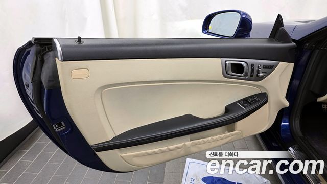 Mercedes-Benz SLC-Class SLC200