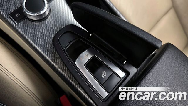Mercedes-Benz SLC-Class SLC200