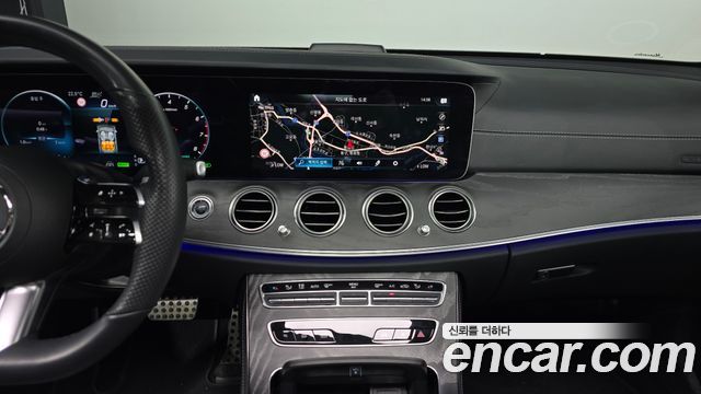 Mercedes-Benz E-Class E350 4MATIC AMG Line
