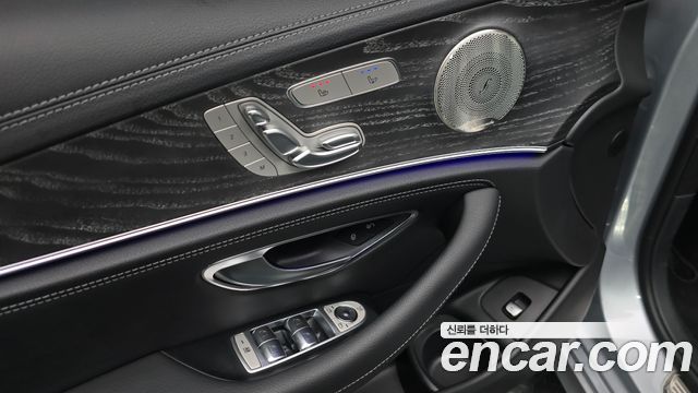 Mercedes-Benz E-Class E350 4MATIC AMG Line