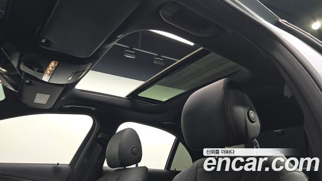 Mercedes-Benz E-Class E350 4MATIC AMG Line